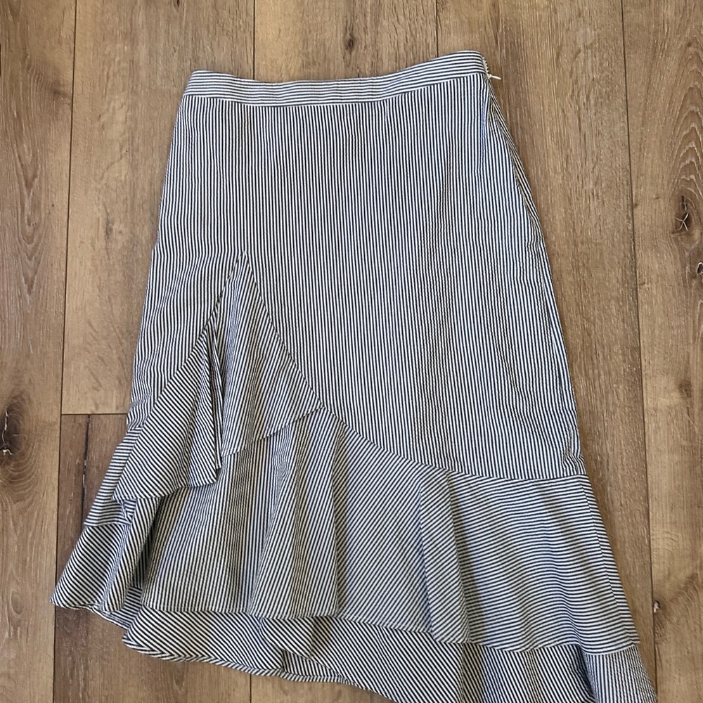 Banana Republic Asymmetrical Striped Skirt in Navy and White